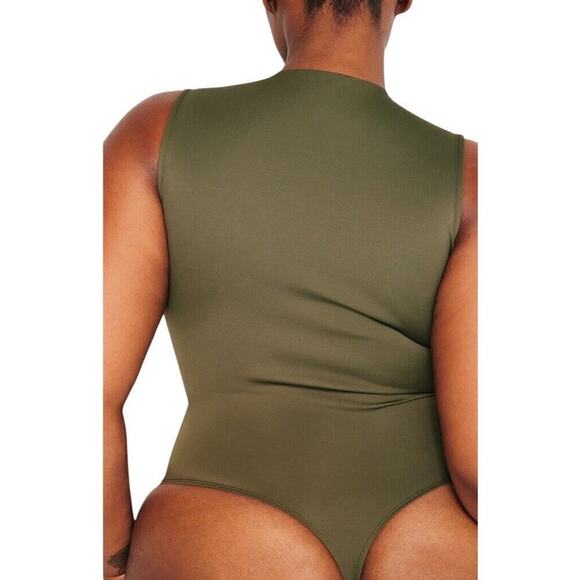 Good American Scuba Deep V Tank Bodysuit Plus Size 3XL Fatigue Green Sculpting - Picture 8 of 16